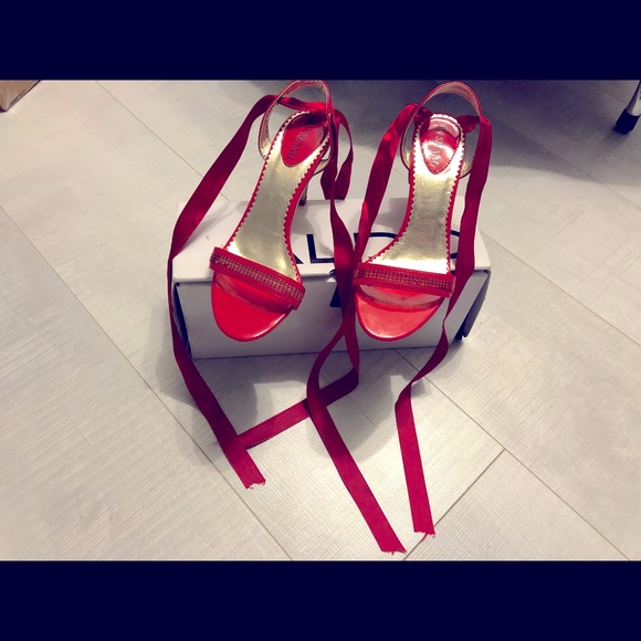 Red Heels ๐ ๐ with Satin Ribbon to tie as Bow - NEW - Picture 3 of 9